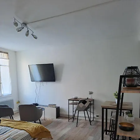 De Charme Saint-Maixent-lʼÉcole